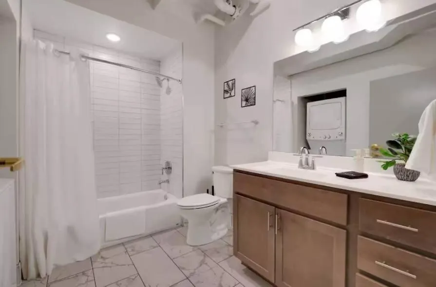 Cozy Unit With Free Parking Near Medical District Daire Louisville